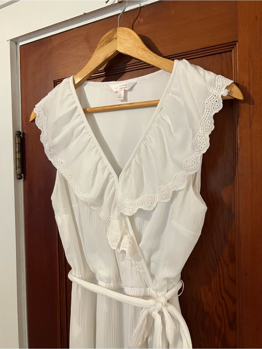 Lauren Conrad White Faux Wrap Eyelet Ruffle Dress Size Small Cottagecore Bridal - Picture 4 of 9